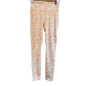 Fabletics Anywhere Motion365+ High- Waisted Leggings Micro Camo Small NWT